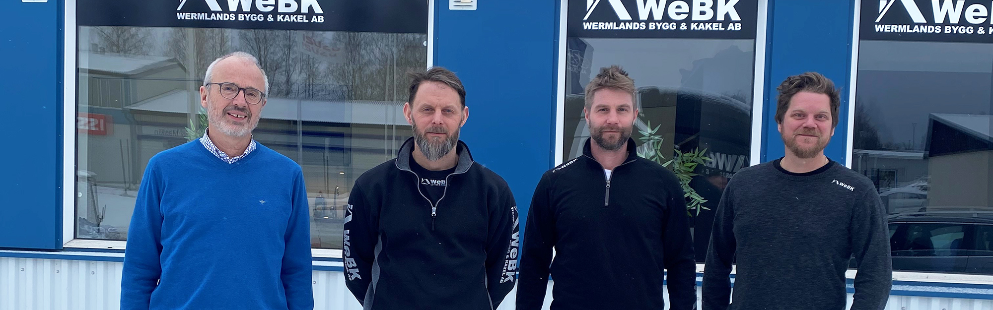 Mats Bergsjö, Jan Magnusson, Fredrik Jonsén och Peter Mattson utanför WEABs lokaler i Sunne. 